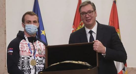 Mirončikov heroj SP u boksu! Imao sam tremu kada sam upoznao Vučića! Moje srce pripada Srbiji!