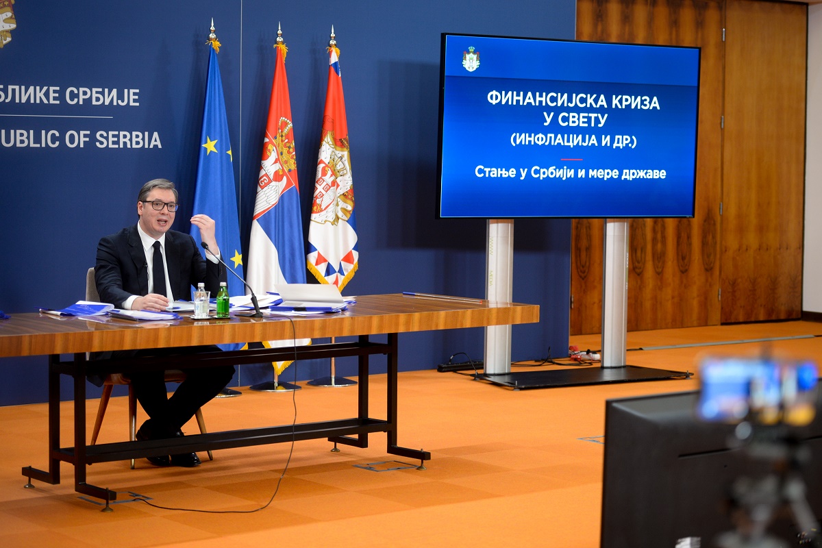 SRBIJA NEĆE OTIMATI RUSKU IMOVINU Aleksandar Vučić naglasio i da ostaje pri stavu da se ne uvode sankcije Rusiji!