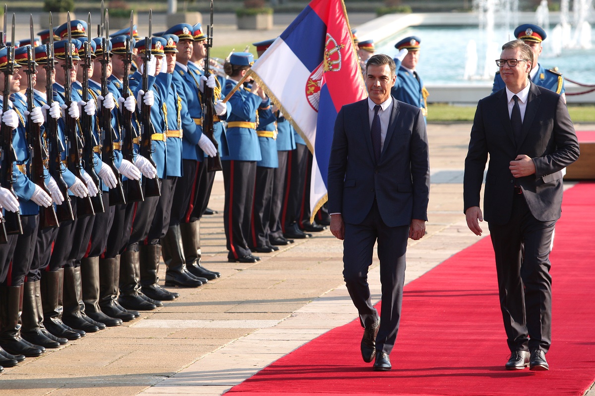 Svečani doček za premijera Španije: Predsednik Srbije Aleksandar Vučić ugostio je Pedra Sančeza uz najviše počasti!