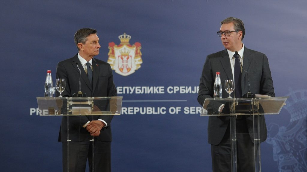 Predsednik Vučić nakon razgovora sa slovenačkim kolegom: „Ono što pokušavamo je da izbegnemo stvaranje vrste „savršene oluje“ koja bi napravila probleme za sve!“