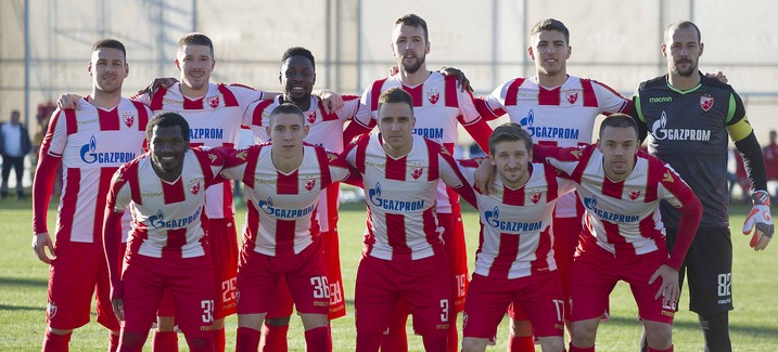 Fudbaleri Crvene zvezde su rezultatom 2:1 pobedili Proleter u Novom Sadu