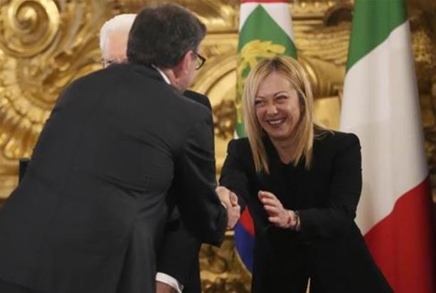 ĐORĐA MELONI I ZVANIČNO PRVA PREMIJERKA ITALIJE: Položila zakletvu u predsedničkoj palati