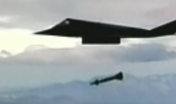 OBARANJE „NEVIDLJIVOG“ NAJSLAĐA OSVETA NATO AGRESORU: Od krila F-117A ogradili SVINJAC