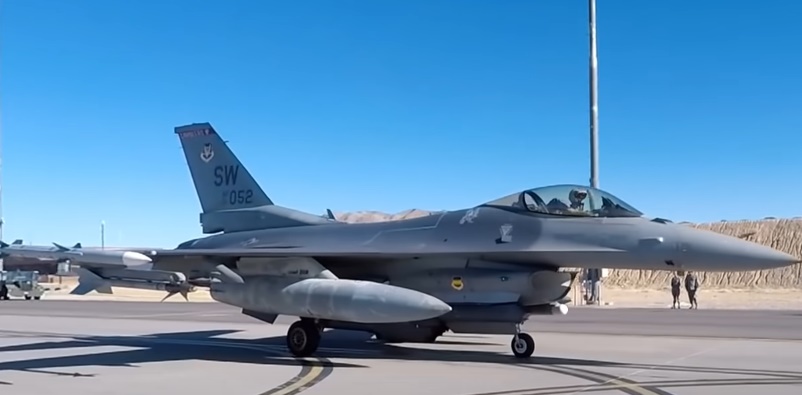 RUMUNIJA PRAVI JOŠ DVE ESKADRILE Komšije od norveške kupuju 32 polovna borbena aviona F-16!