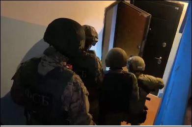 FSB OTKRILI SKROVIŠTE ORUŽJA U VOLGOGRADSKOJ OBLASTI: Zaplenili 5 jurišnih pušaka i 4 protivtenkovske granate!