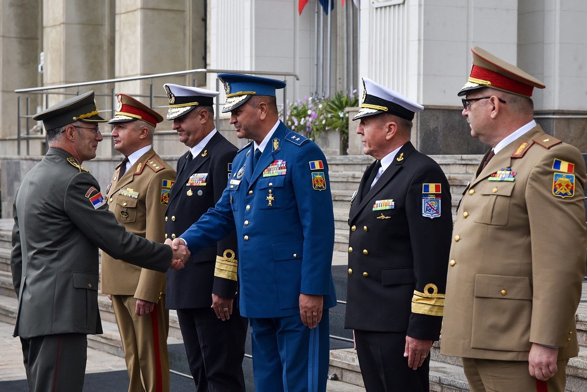 Načelnik Generalštaba Vojske Srbije general Milan Mojsilović boravi u zvaničnoj poseti Rumuniji na poziv kolege Danijela Petreskua!