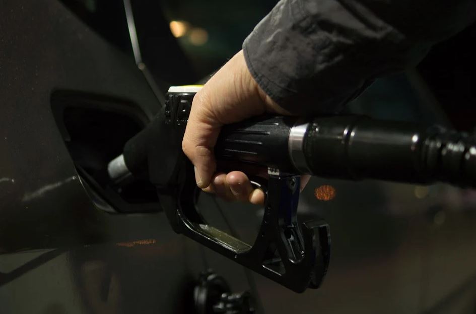 VEST KOJA JE OBRADOVALA CRNOGORCE: Od danas jeftinije sve vrste goriva