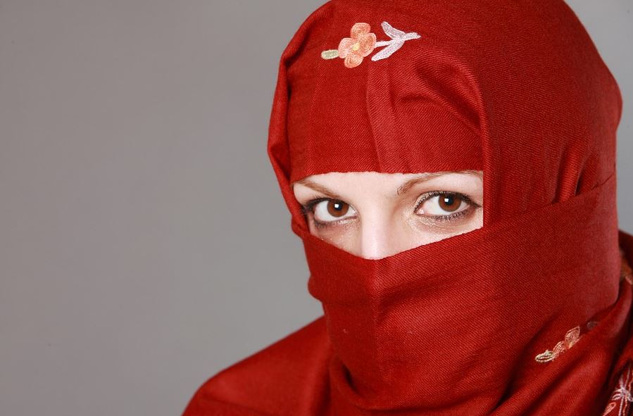 SUD EVROPSKE UNIJE: Moguća zabrana hidžaba