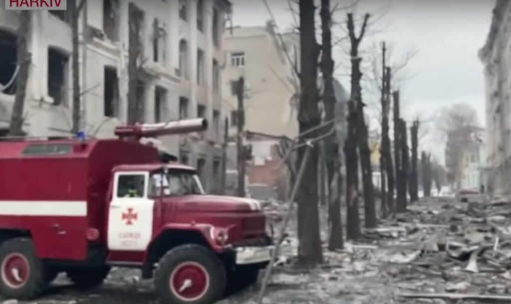 RUSI GRANATIRALI HARKOV: Zapalila se škola, ima mrtvih i povređenih