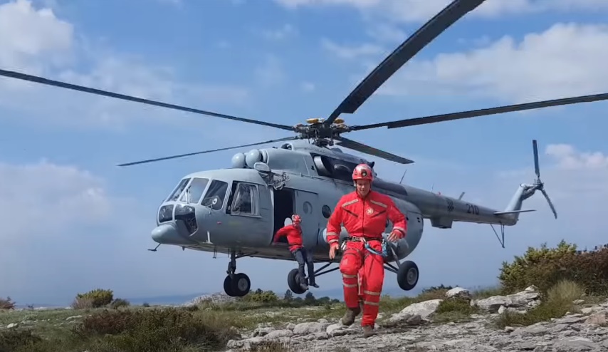 SRUŠIO SE AVION U HRVATSKOJ Gorske službe spasavanja tragaju za četiri putnika koja su se nalazila u sportskoj letelici!