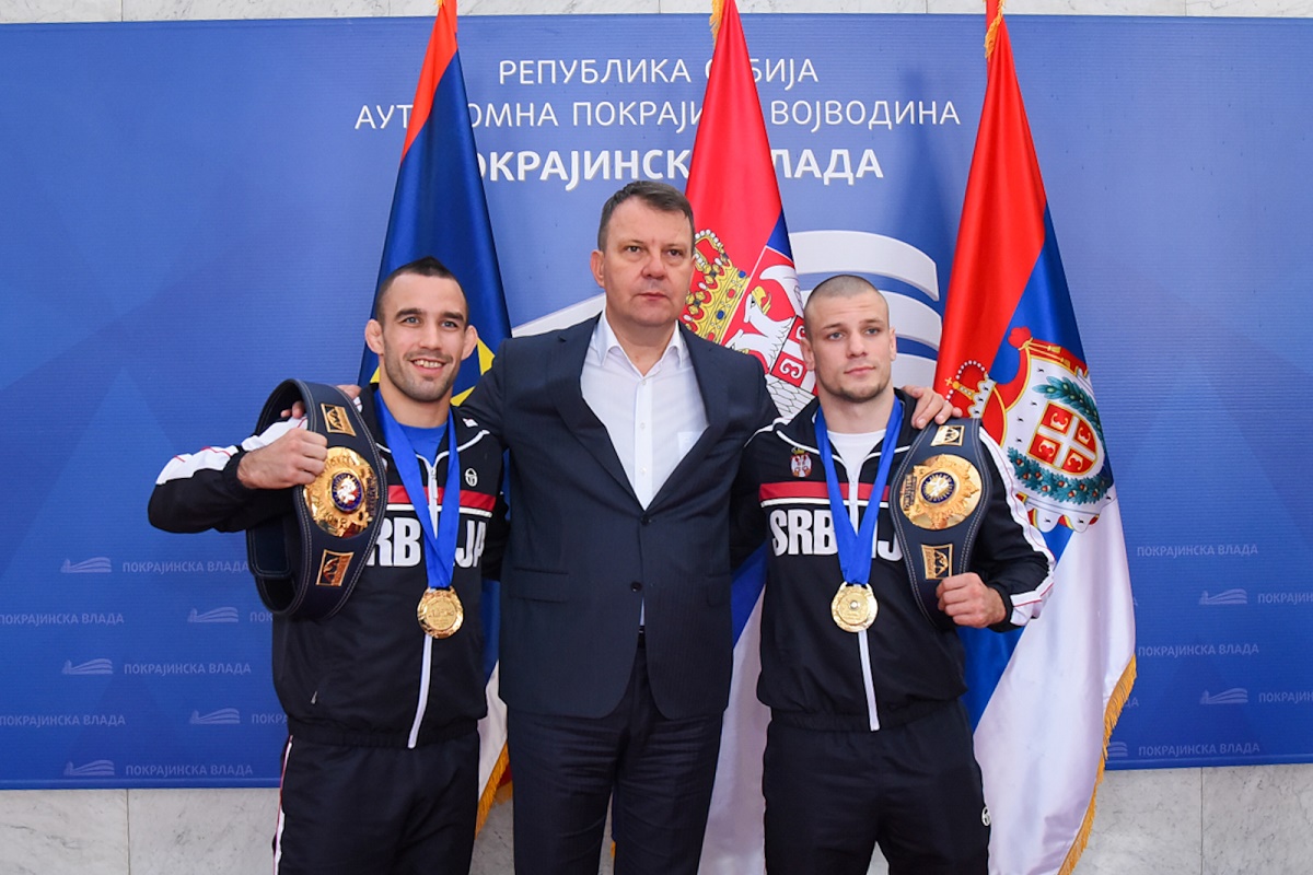 Svetski prvaci u rvanju Sebastijan Nađ i Mate Nemeš na prijemu kod predsednika pokrajinske vlade Igora Mirovića!