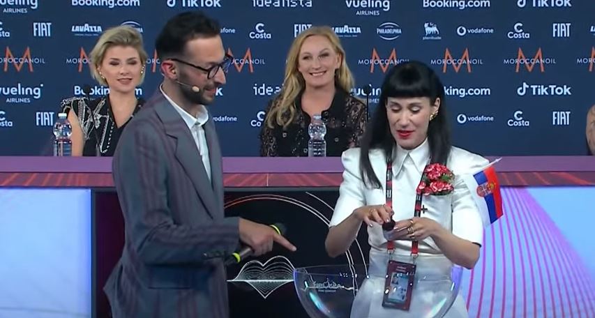 „SADA MI REZERVIŠU APARTMANE“: Konstrakti se život promenio iz korena nakon nastupa na Evroviziji