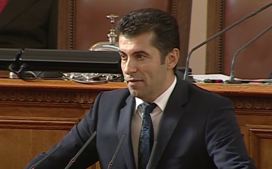 PRONAŠLI ZAJEDNIČKI JEZIK Bugarski premijer Kiril Petkov otkrio je da je postignut dogovor sa S. Makedonijom o konkretnim koracima koji će biti sprovedeni!