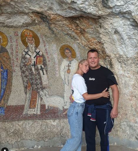 POBEDNICA PAROVA NA SELU: Marko je „zarobio“ Natašu van civilizacije!
