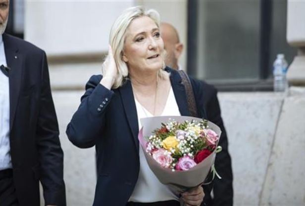 LE PEN: „Narod Francuske teži suverenoj spoljnoj politici države koja odgovara njihovim nacionalnim interesima“