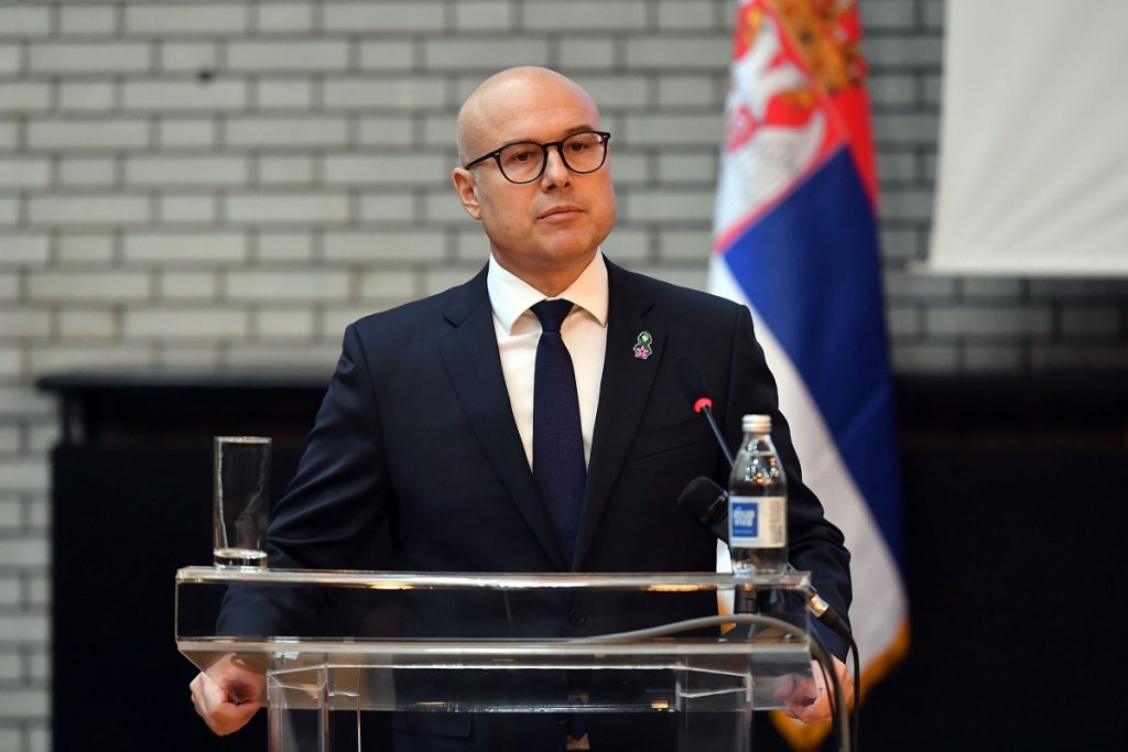 VUČEVIĆ O SASTANKU VUČIĆA I KURTIJA: „Ukoliko predsednik Srbije naredi vojska će preduzeti sve mere da zaštiti Srbe na KiM“