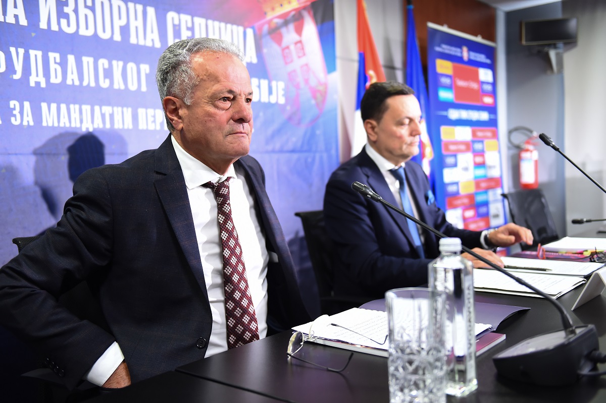 Nenad Bjeković povukao kandidaturu za predsednika FSS: "Želim da selektoru Stojkoviću i njegovim momcima obezbedim što bolji ambijent pred Svetsko prvenstvo!"