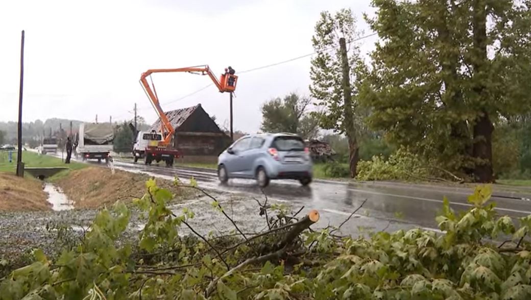 KATAKLIZMA U HRVATSKOJ! Poplave i sneg nanose ogromnu štetu!