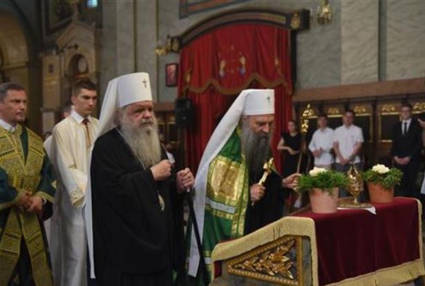 LITURGIJA U SABORNOJ CRKVI: Porfirije uručuje tomos arhiepiskopu Makedonske pravoslavne crkve