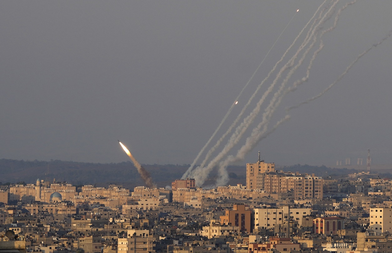 IZRAELSKA OSVETA: Nemilosrdno raketiranje Gaze!
