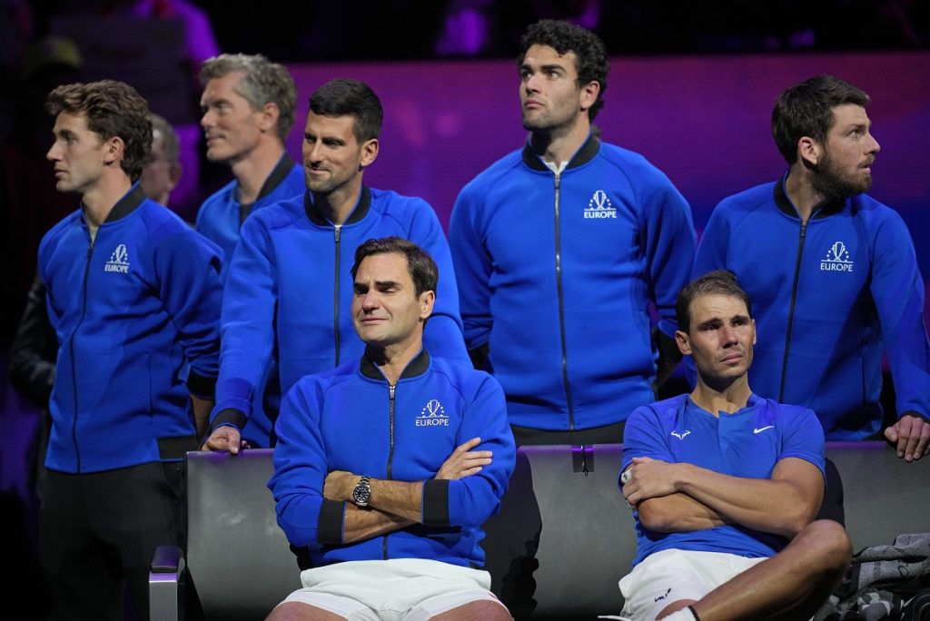 EMOTIVAN KRAJ KARIJERE Rodžer Federer i Rafael Nadal plakali rame uz rame na poslednjem meču Švajcarca!