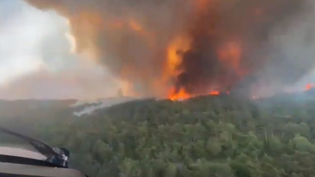GORI SLOVENIJA: Požar iz Italije se proširio, više od 1000 vatrogasaca gasi vatru