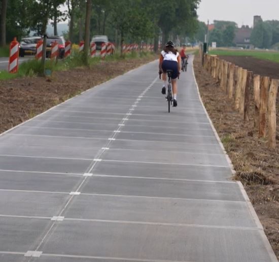 U Holandiji otvorena najduža solarna staza za bicikle