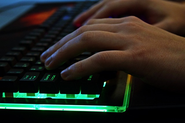 VAŠA BEZBEDNOST JE UGROŽENA: Hakeri mogu da iskoriste zvuk kucanja na tastaturi za krađu lozinki
