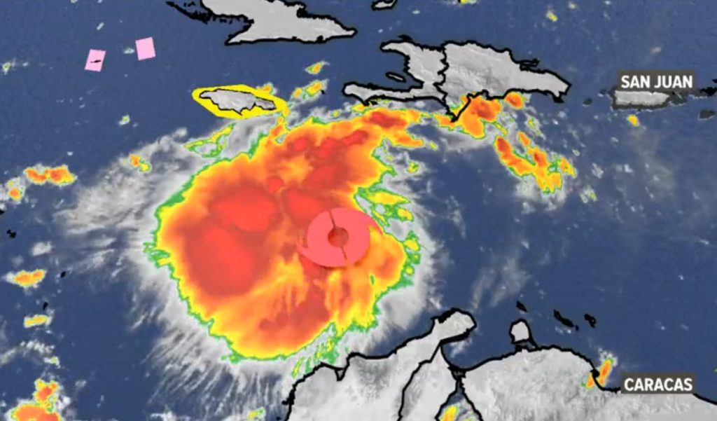 VANREDNO STANJE NA FLORIDI Guverner Ron De Santis upozorava na da tropska oluja “Jan“ ima potencijal da preraste u veliki uragan!