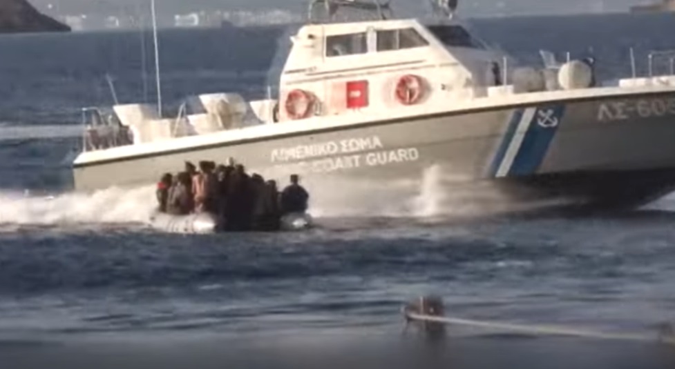 Turska optužila Grčku da je „izgurala“ čamac sa izbeglicama iz svojih u turske teritorijalne vode, objavili i snimak! (VIDEO)