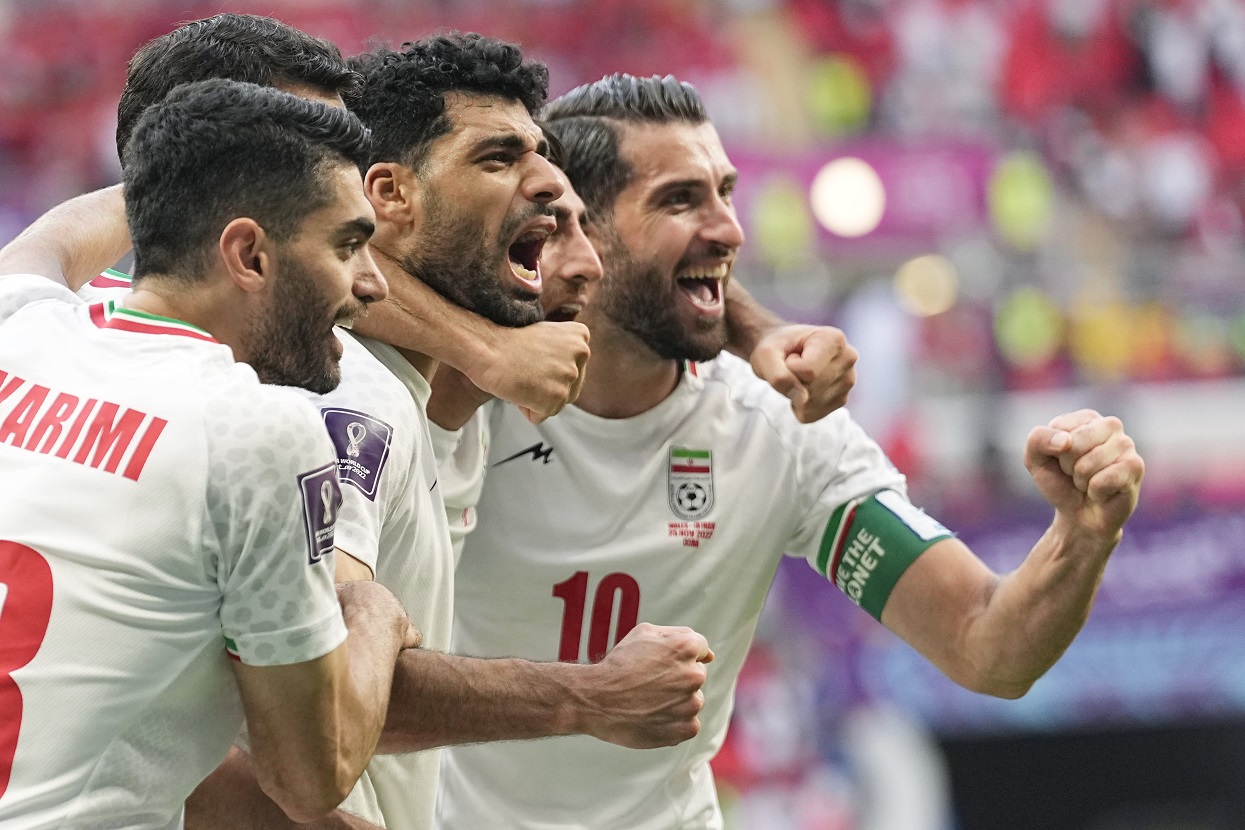 Fudbaleri Irana savladali su Vels na Mundijalu u Kataru posle drame u sudijskoj nadoknadi utakmice 2:0 (0:0)! (FOTO)