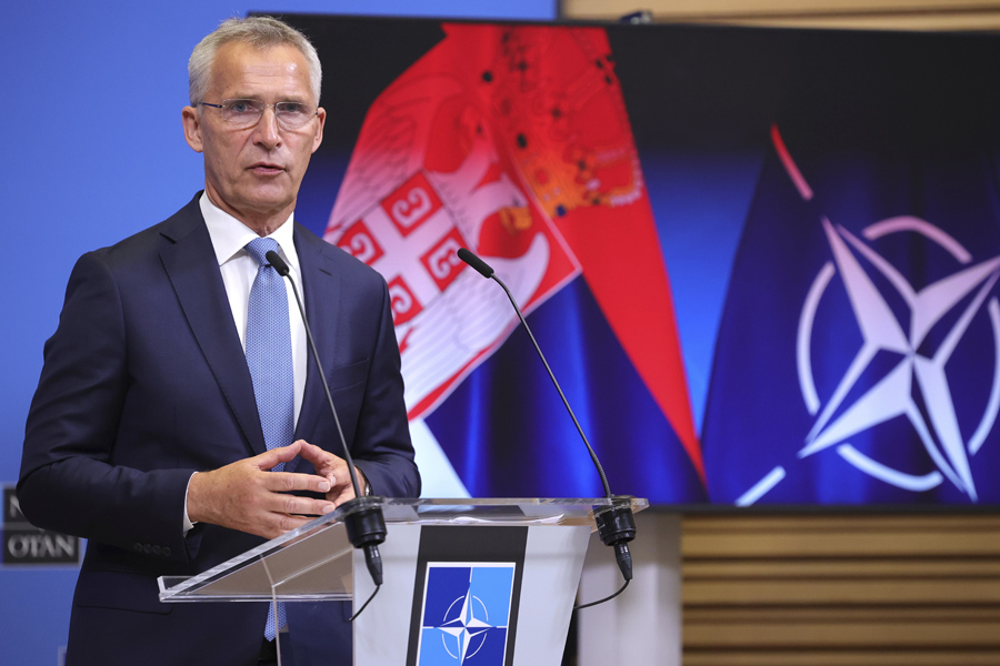Jens Stoltenberg pozdravio je dogovor između Beograda i Prištine o dokumentima: „NATO i KFOR će ostati na oprezu!“