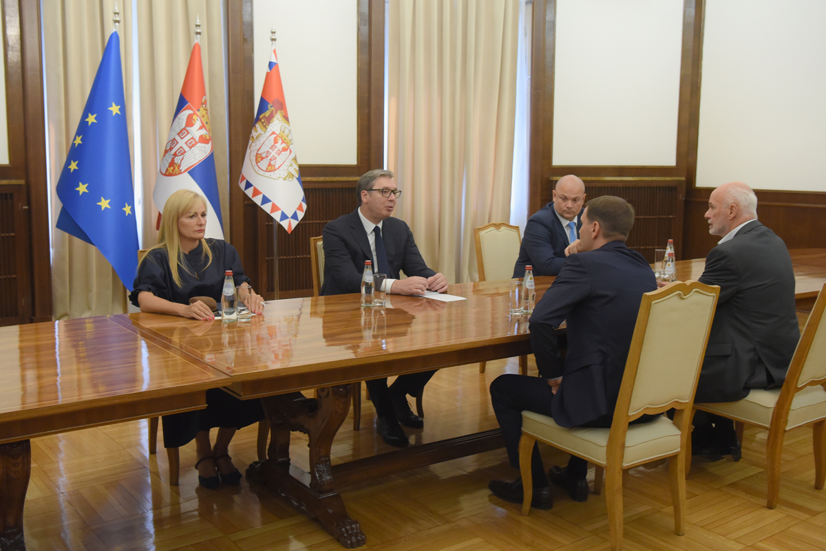 NASTAVLJENE KONSULTACIJE O MANDATARU! Vučić sa predstavnicima koalicije NADA (FOTO)