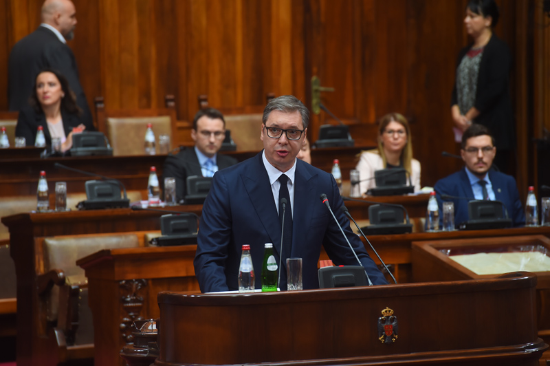 Predsednik Vučić poslao jasnu poruku iz Narodne Skupštine: Platforma je naša slika prema svetu, treba da bude jedinstvena!