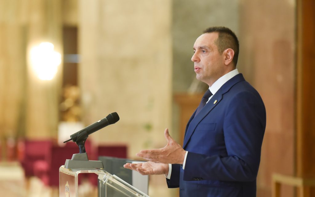 „ŠIPTARI VUČIĆA MOGU SAMO DA MRZE, ON TZV. KOSOVO PRIZNATI NEĆE!“: Oštar odgovor ministra Vulina Bisljimiju