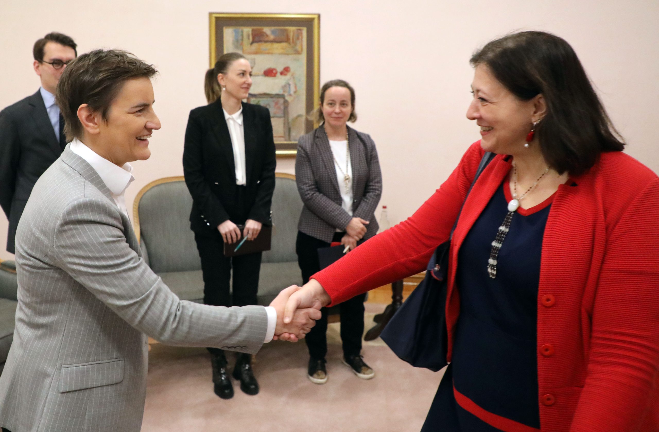 NEOPHODNO JE JAČATI INSTITUCIJE KOJE SE BAVE OVIM TEMAMA: Premijerka Brnabić razgovarala danas sa direktorkom UN za rodnu ravnopravnost!
