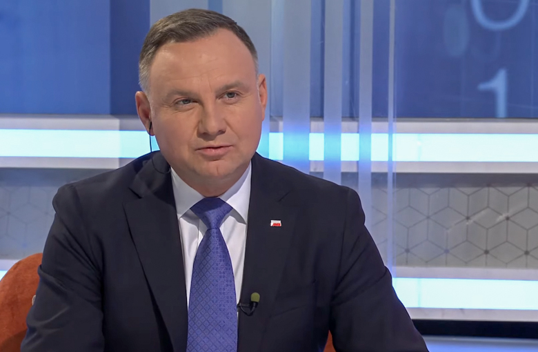 ZAR MISLIŠ DA MI TREBA RAT S RUSIJOM? Ruski komičari nasamarili poljskog predsednika, svi prasnuli u smeh! (VIDEO)