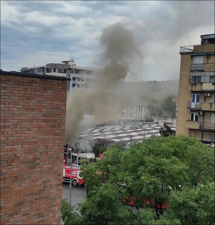 POŽAR NA BANOVOM BRDU: Gust dim širi se Požeškom, na terenu policija i vatrogasci (VIDEO)