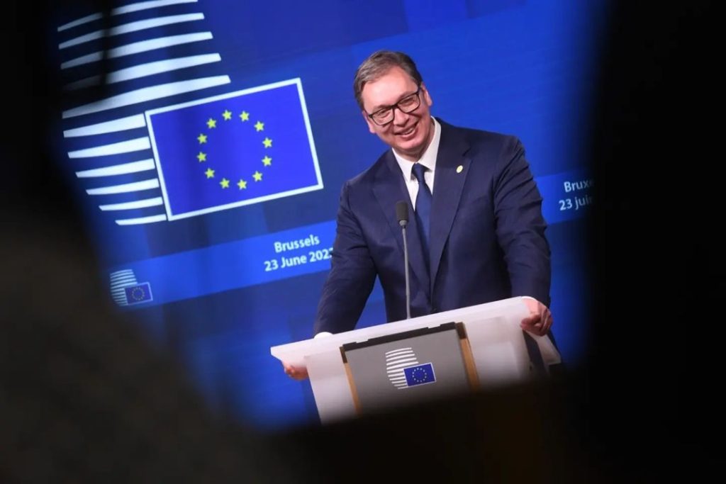 VUČIĆ NAKON SASTANKA U BRISELU: Srbija će nastaviti da vodi računa o svojim nacionalnim interesima