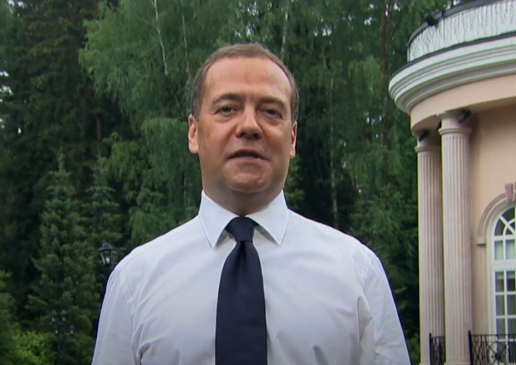 "ZAPADNE ZEMLJE GURAJU SVET U GLOBALNI RAT" Medvedev izjavio da je cilj Ukrajine povratak svih teritorija