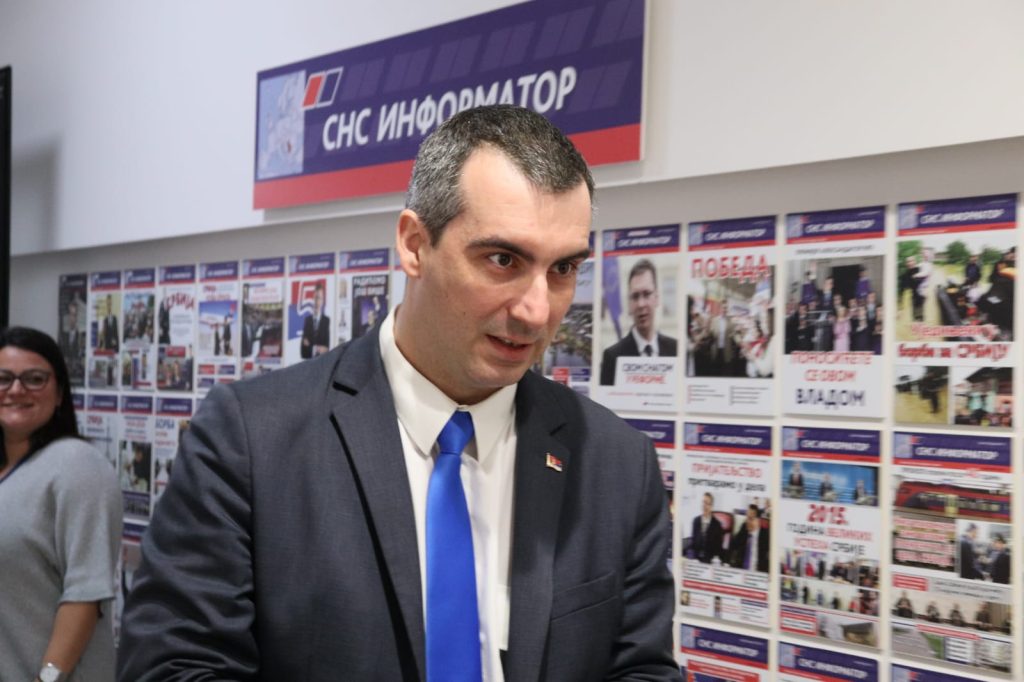 DOKTOR ELEKTROTEHNIKE I REZERVNI OFICIR KANDIDAT ZA SNS – ZA PREDSEDNIKA NARODNE SKUPŠTINE: Ove detalje života Vladimira Orlića niste znali! (VIDEO)
