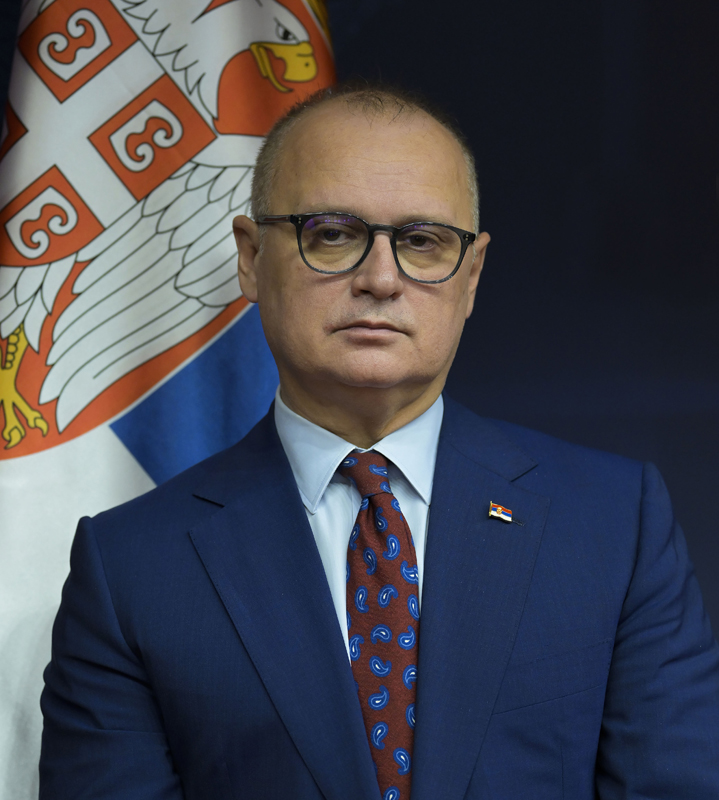 Ministar Goran Vesić poslao jasnu poruku: "Pružam punu podršku našem predsedniku u želji da sačuva mir i stabilnost koji su preko potrebni i građanima Srbije i celom regionu"