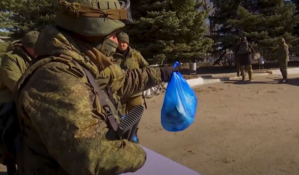 Ruske snage dopremile 100 tona humanitarne pomoći Harkovskoj oblasti!