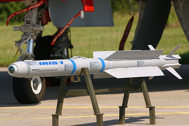 NEMAČKA ŠALJE "IRISE" UKRAJINI! Moderno oružje za zaštitu od ruskih vazdušnih napada