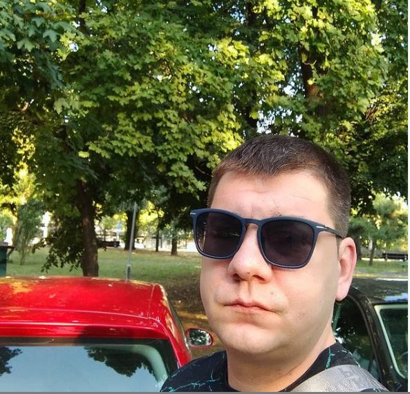 JEDNA MALA PLAVA NA RAMENU MU SPAVA: Marinković uživa sa svojom najvoljenijom! (FOTO)