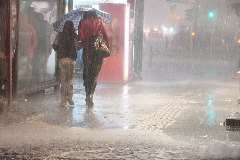 PLJUSKOVI, GRMLJAVINA I SNEŽNE PADAVINE: Meteorolog otkriva kakvo vreme možemo očekivati početkom novembra