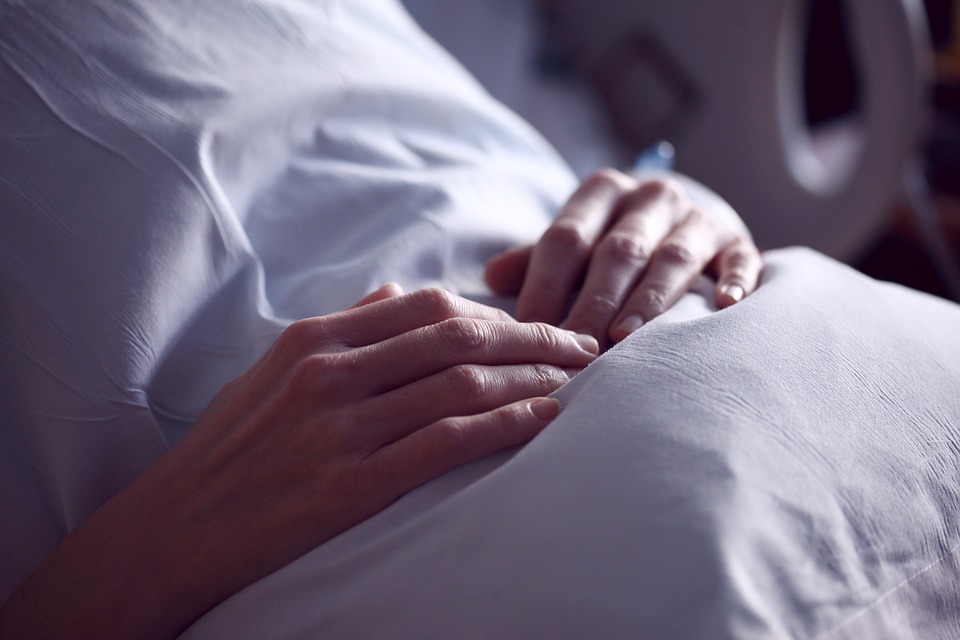 Medicinska sestra otkrila 5 najčešćih stvari za kojima ljudi žale pred smrt
