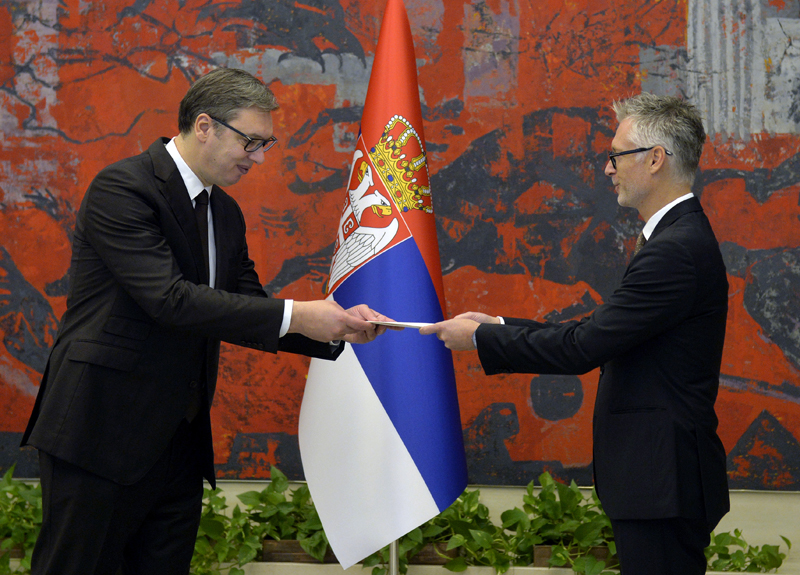 PREDSEDNIK POŽELEO DOBRODOŠLICU AMBASADORU EBNERU: Vučić primio akreditive novog austrijskog ambasadora (VIDEO)
