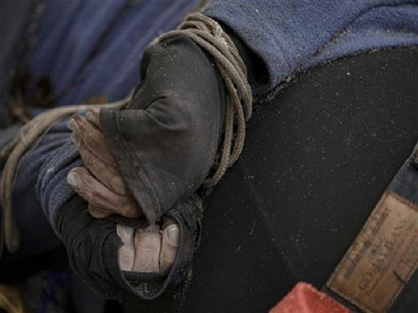 MASOVNA GROBNICA ZVANA UKRAJINA: Osakaćeni leševi dece pronađeni u podrumu! (UZNEMIRUJUĆE FOTOGRAFIJE)