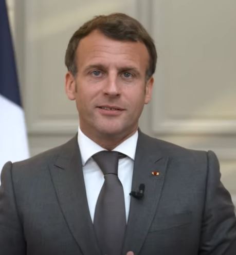 Francuski predsednik je duboko zabrinut zbog situacije u Marijupolju zatražio od Putina da podstakne dalju evakuaciju  iz fabrike